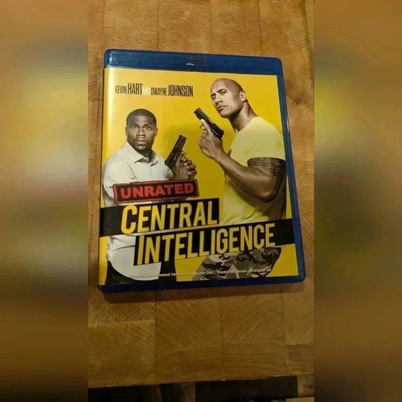 Central Intelligence Blu-ray (EUC) - Picture 1 of 3